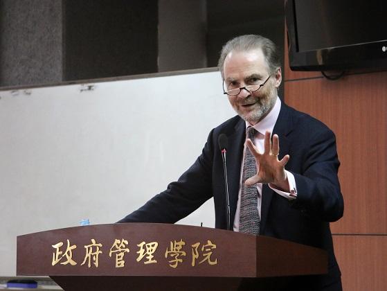 演讲.jpg